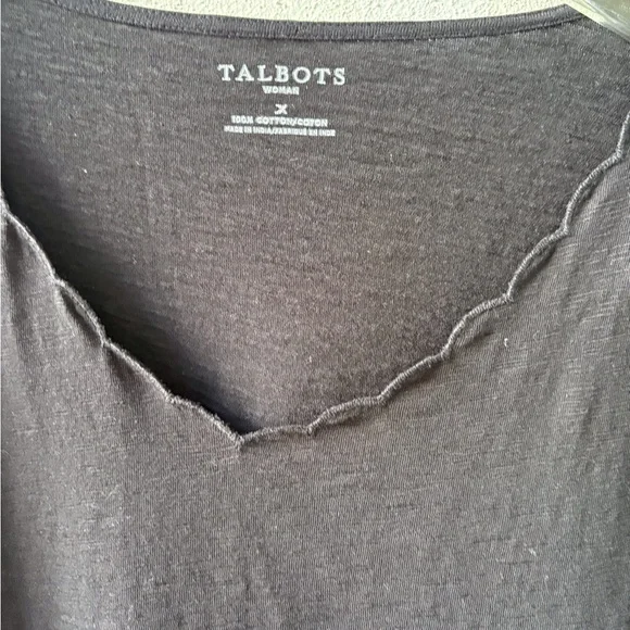 Talbots Woman Black Short‎ Sleeve Tee Size X Embroidered Sleeve Scallop V-Neck - Picture 5 of 8